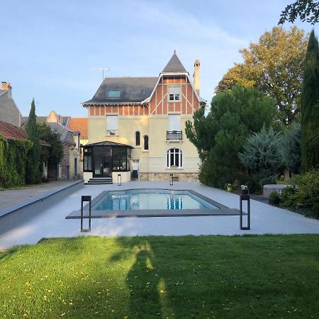Le Pavillon De Nathalie Hotel Isles-sur-Suippe Екстериор снимка